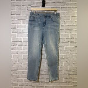 Chicos so slimming girlfriend slim leg ankle light wash blue jeans size 1R